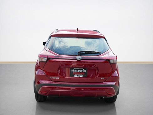 Used 2023 Nissan Kicks SR image 4