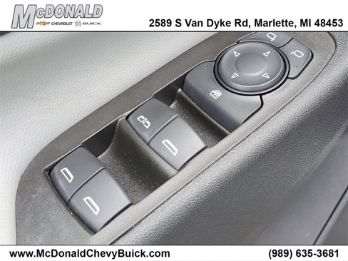 Used 2023 Chevrolet Equinox LT w/ Driver Convenience Package image 17