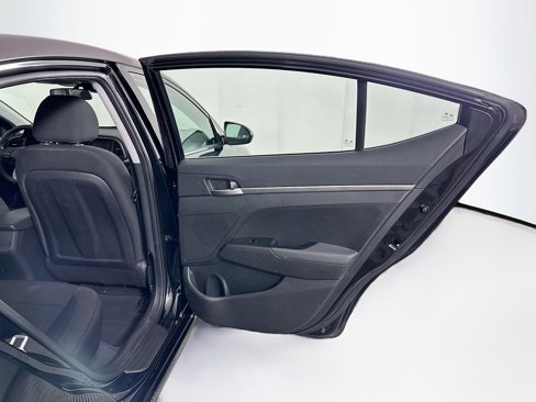 Used 2020 Hyundai Elantra SE w/ Cargo Package (C1) image 27