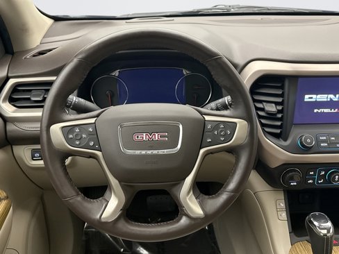 Used 2017 GMC Acadia Denali w/ Technology Package image 12