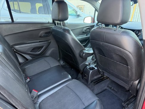 Used 2018 Chevrolet Trax LT w/ LT Convenience Package image 7