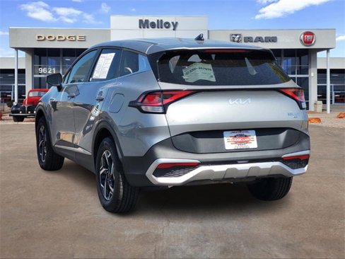 Used 2023 Kia Sportage LX image 4