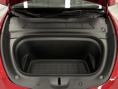 Used 2023 Tesla Model Y Long Range image 39