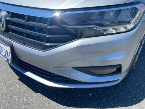 Certified 2021 Volkswagen Jetta R-Line w/ R-Line Cold Weather Package image 10