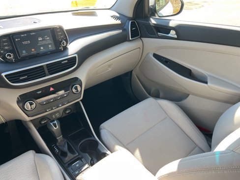 Used 2020 Hyundai Tucson SE w/ Winter Weather Package image 21