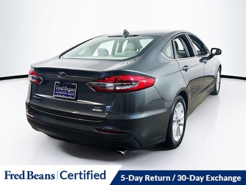 Used 2019 Ford Fusion SE image 12