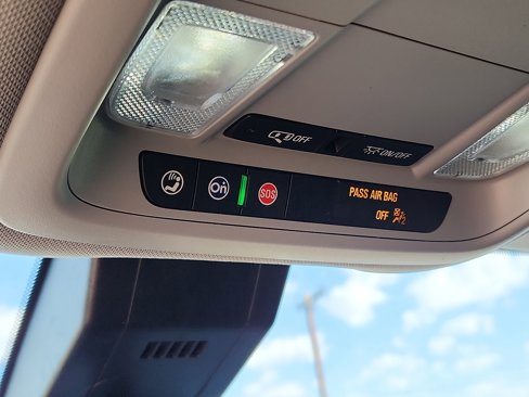 Used 2024 Chevrolet Equinox LT image 19