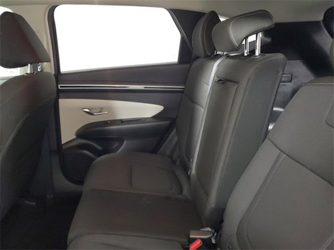 Used 2022 Hyundai Tucson SE image 11