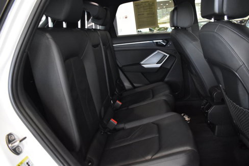 Used 2022 Audi Q3 2.0T Premium image 28