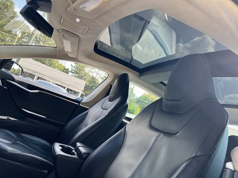 Used 2014 Tesla Model S P85 image 21