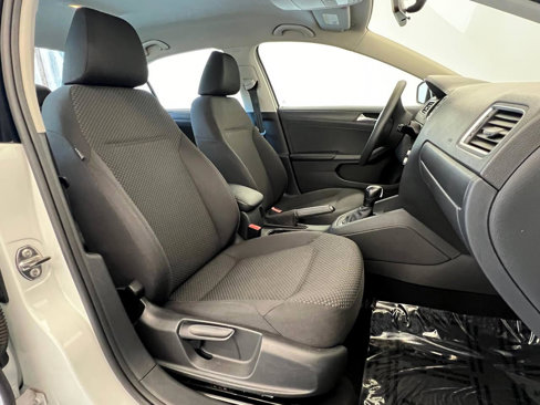 Used 2014 Volkswagen Jetta S image 12