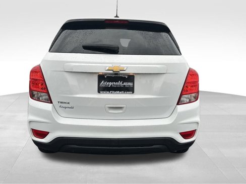 Used 2020 Chevrolet Trax LS w/ Tint and Cruise Package image 6