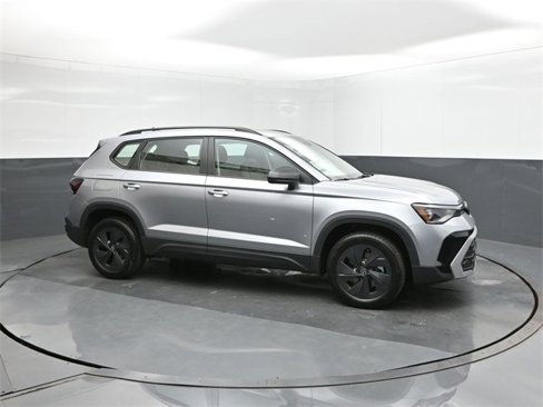 New 2025 Volkswagen Taos S image 17