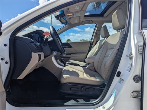 Used 2015 Honda Accord EX-L image 6