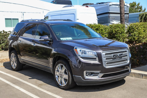 Used 2017 GMC Acadia Limited SLT image 3
