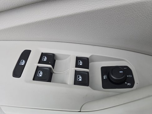 Used 2019 Volkswagen Jetta S w/ Driver Assistance Package image 27