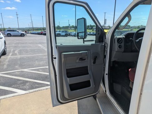 Used 2012 Ford E-350 and Econoline 350 Super Duty w/ Shuttle Bus Prep Pkg image 10