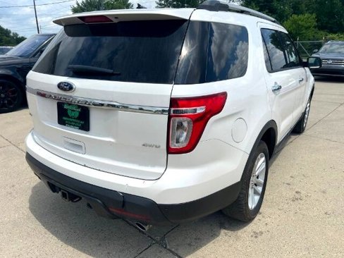 Used 2013 Ford Explorer XLT image 29