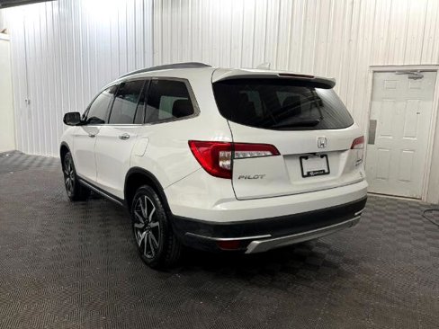 Used 2021 Honda Pilot Touring image 3