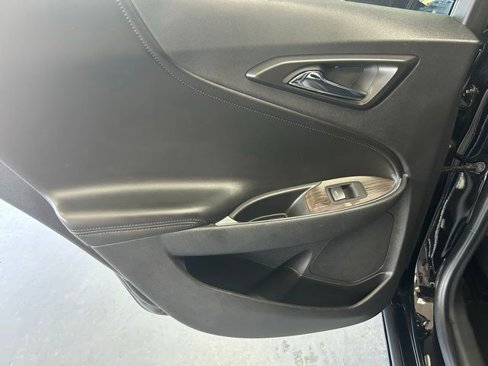 Used 2018 Chevrolet Malibu Premier w/ Driver Confidence Package image 26