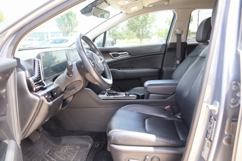 Used 2023 Kia Sportage EX image 7