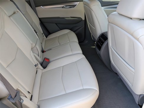 Used 2020 Cadillac XT5 Premium Luxury w/ LPO, Floor Liner Package image 31