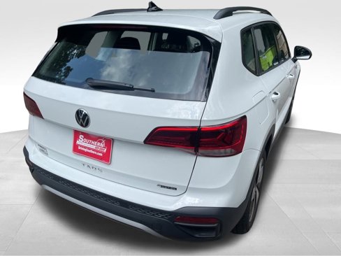 Used 2024 Volkswagen Taos S image 7