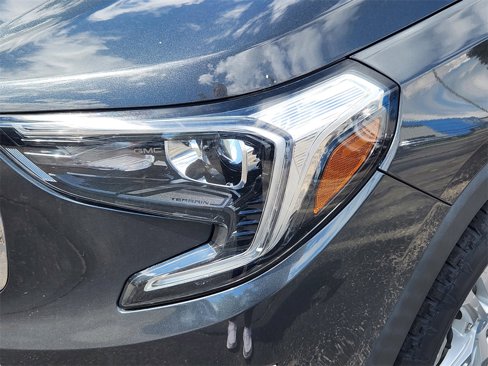 Used 2018 GMC Terrain SLE w/ Infotainment Package I image 5
