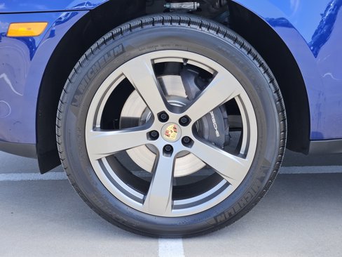 Certified 2024 Porsche Macan image 19