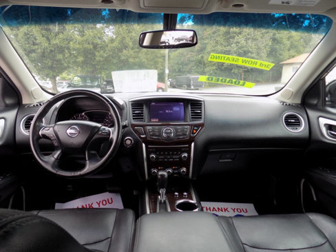 Used 2013 Nissan Pathfinder Platinum image 15