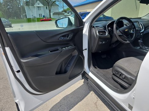 Used 2018 Chevrolet Equinox LT image 16
