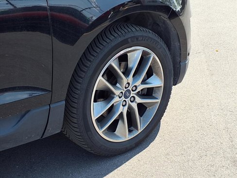 Used 2016 Ford Edge Titanium w/ Equipment Group 302A image 30