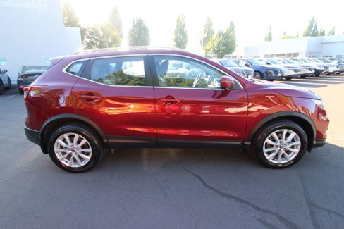 Used 2022 Nissan Rogue Sport SV w/ Technology Package image 6
