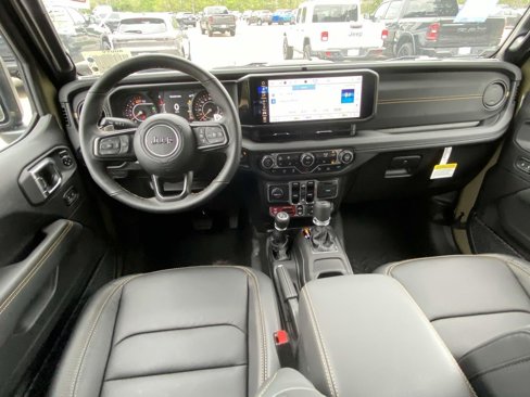 New 2025 Jeep Wrangler Unlimited Rubicon 392 image 17