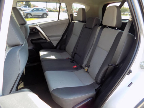 Used 2013 Toyota RAV4 XLE image 18