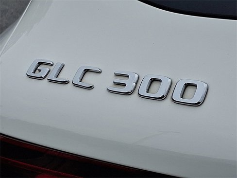 Used 2022 Mercedes-Benz GLC 300 4MATIC image 30