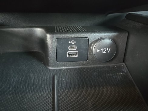 Used 2024 Ford Escape ST-Line image 30