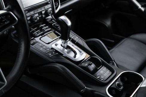Used 2016 Porsche Cayenne S image 29