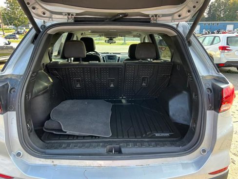 Used 2022 Chevrolet Equinox LT image 19