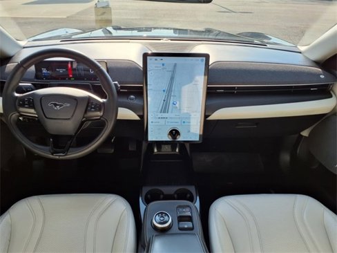Used 2022 Ford Mustang Mach-E Premium image 4