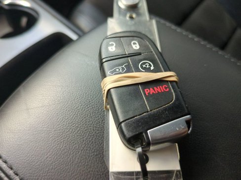 Used 2020 Jeep Grand Cherokee Altitude image 30