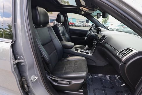 Used 2019 Jeep Grand Cherokee Altitude image 42