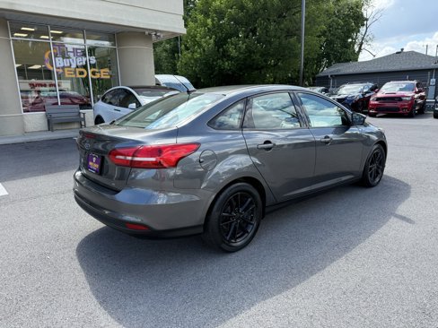 Used 2017 Ford Focus SE w/ Cold Weather Package image 7