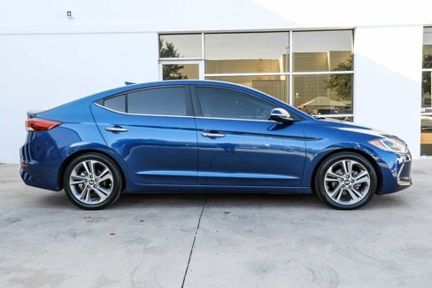 Used 2017 Hyundai Elantra Limited image 7