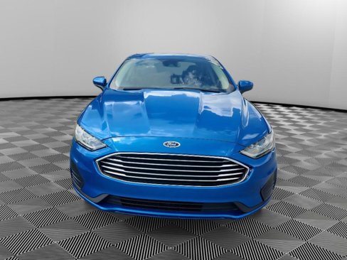 Used 2020 Ford Fusion SE image 3