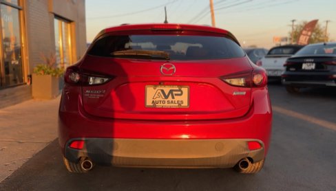 Used 2015 MAZDA MAZDA3 i Touring image 4