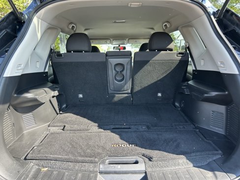 Used 2016 Nissan Rogue S w/ Appearance Package image 24