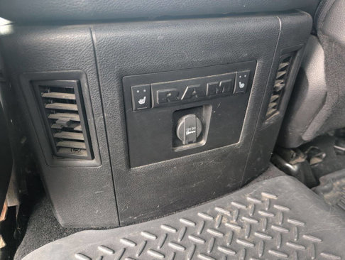 Used 2013 RAM 1500 Laramie image 11