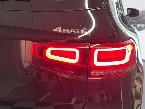 Certified 2021 Mercedes-Benz GLB 250 4MATIC image 8