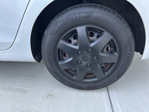 Used 2010 Volkswagen Golf 4-Door image 19